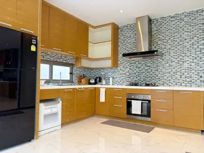 Роскошная вилла с 4 спальнями и бассейном на продажу в The Nest от Wallaya Villas