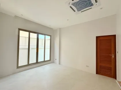 Luxus-Poolvilla mit 3 Schlafzimmern & 4 Bädern in Bang Tao, Cherng Talay