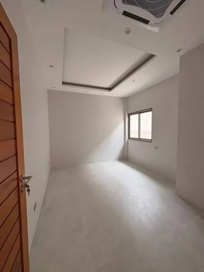 Luxus-Poolvilla mit 3 Schlafzimmern & 4 Bädern in Bang Tao, Cherng Talay