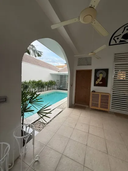 Villa confortable 2 chambres avec piscine à vendre à Rawai