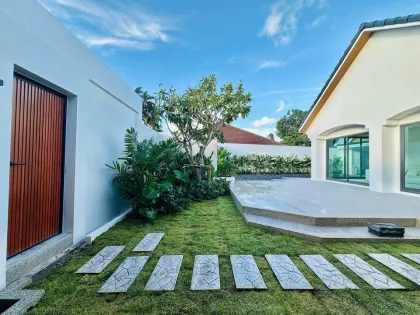 Villa 4 Chambres avec Piscine Privée à Patong