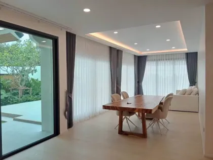 Villa 4 Chambres avec Piscine Privée à Patong