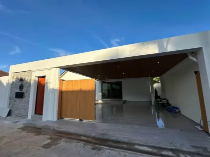 Villa 4 Chambres avec Piscine Privée à Patong