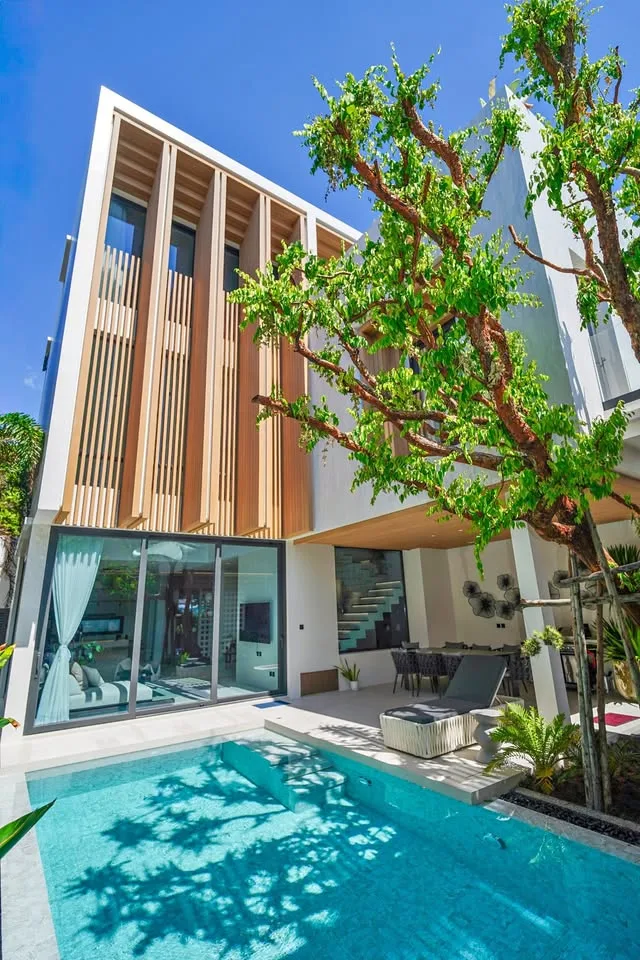 Villa de Lujo con 4 Habitaciones y 5 Baños con Piscina – Elite Chalong Bay