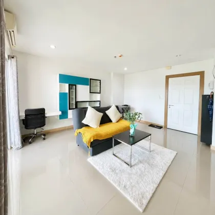 Amplio condominio de 1 dormitorio en The View Condominium, Kamala