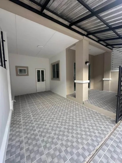 Таунхаус с 3 спальнями в Phanason Garden Home, Таланг, Пхукет