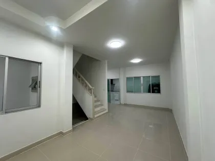 Таунхаус с 3 спальнями в Phanason Garden Home, Таланг, Пхукет