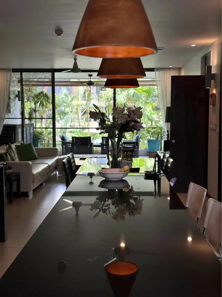 คอนโดหรู 2 ห้องนอน วิวสระว่ายน้ำในบังเทา