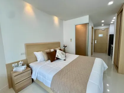 1-Zimmer-Strandwohnung mit Pool- und Meerblick in Rawai