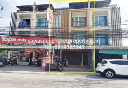 3-Zimmer-Geschäftshaus zum Verkauf in Chalong, Phuket