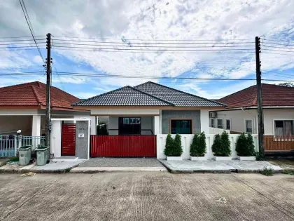 Отремонтированная вилла с 3 спальнями в Garden Place, Таланг