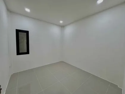 Villa Gemela Renovada de 3 Dormitorios y 2 Baños Lista para Habitar en Wichit, Phuket