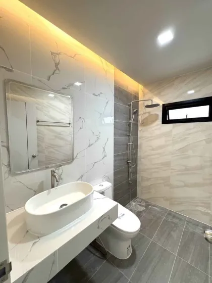 Villa Gemela Renovada de 3 Dormitorios y 2 Baños Lista para Habitar en Wichit, Phuket