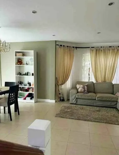 Casa de 3 habitaciones y 3 baños en venta en Chalong, Phuket