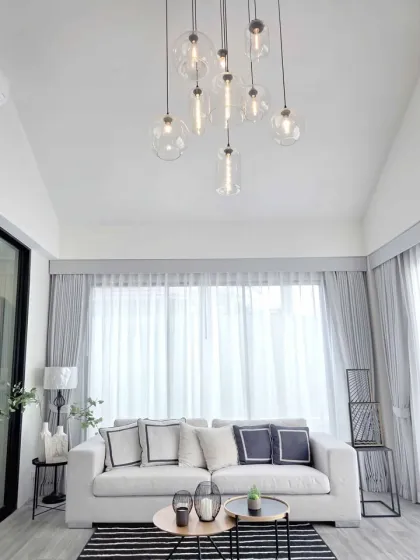 Moderne 4-Zimmer-Poolvilla in Rawai, Phuket