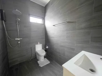 Moderne 4-Zimmer-Poolvilla in Rawai, Phuket