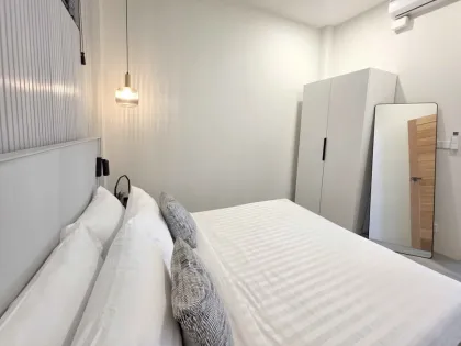 Moderne 4-Zimmer-Poolvilla in Rawai, Phuket