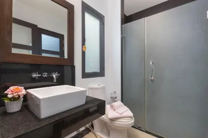 Villa Moderna con Piscina Privada en Zona Tranquila de Kamala