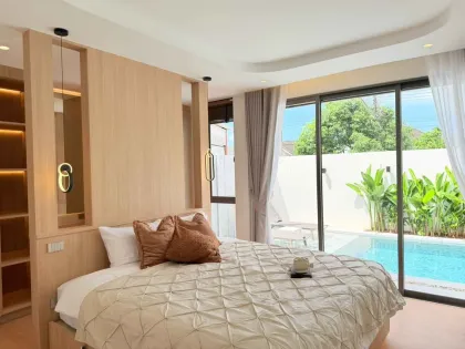 Elegant 3-Bedroom Modern Tropical Pool Villa in Chalong