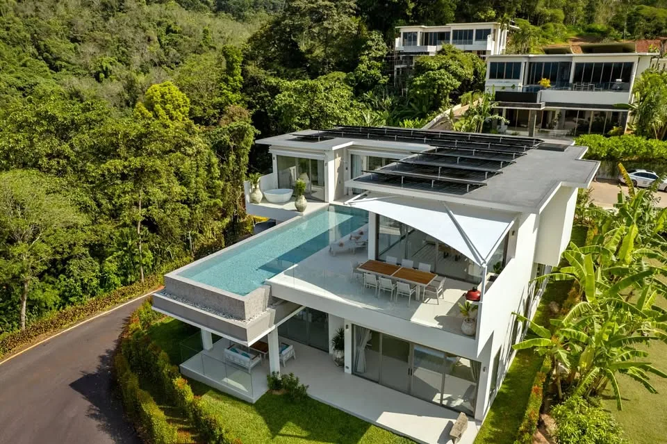 Luxusvilla mit Meerblick, 3 Schlafzimmer, 4 Bäder in Naithon Phuket
