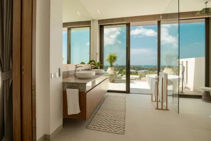Luxusvilla mit Meerblick, 3 Schlafzimmer, 4 Bäder in Naithon Phuket