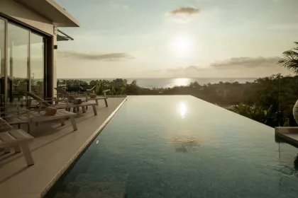 Luxusvilla mit Meerblick, 3 Schlafzimmer, 4 Bäder in Naithon Phuket