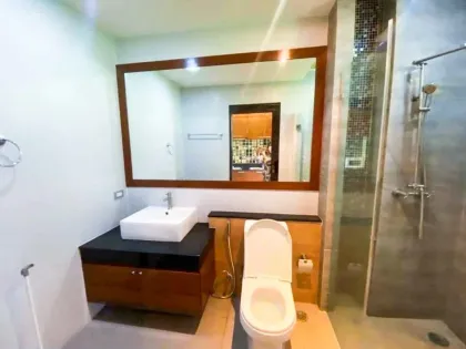 Dringender Verkauf: Sea and Sky Condominium Karon 1 Schlafzimmer 1 Bad mit Meerblick