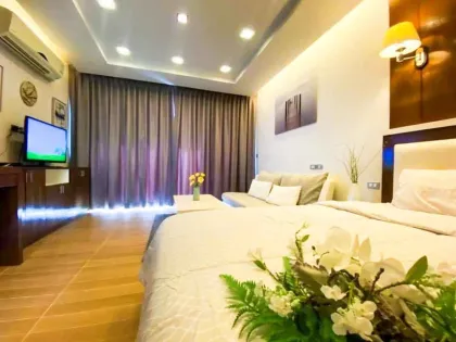 Dringender Verkauf: Sea and Sky Condominium Karon 1 Schlafzimmer 1 Bad mit Meerblick