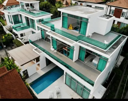 Villa 4 Chambres, 5 Salles de Bain à Vendre à Kamala, Phuket