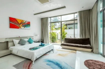 Villa 4 Chambres, 5 Salles de Bain à Vendre à Kamala, Phuket
