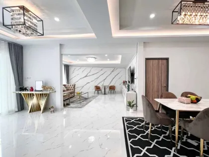 Moderne 3-Zimmer-Villa zum Verkauf in Wichit, Phuket Town