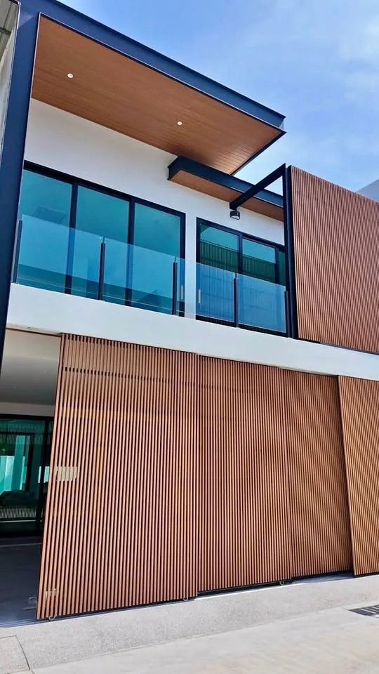Maison de ville minimaliste moderne 3 chambres de luxe à Rawai