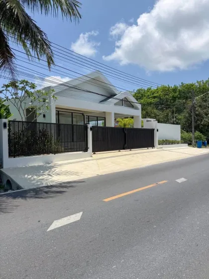 Великолепная 3-спальная вилла с бассейном рядом с British International School Phuket