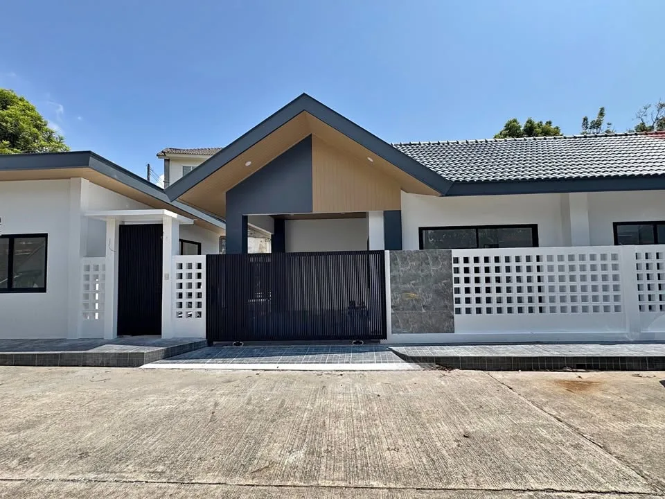 Casa de 4 Habitaciones y 3 Baños en Dusit Buri Village, Rawai