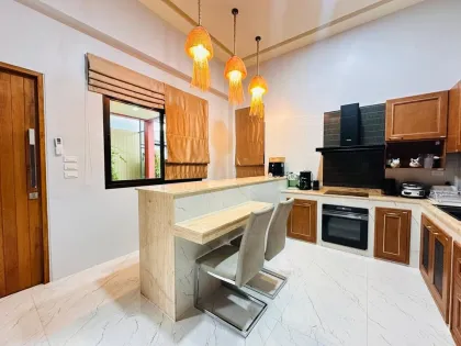 Villa élégante 2 chambres avec piscine à Rawai, Phuket