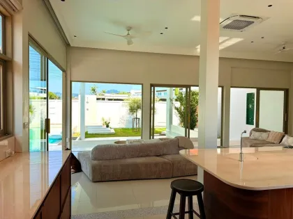 Вилла с 4 спальнями и бассейном в продаже в Ananda Lake View, Банг Тао