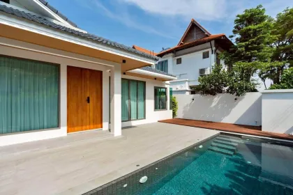 Bungalow mit 3 Schlafzimmern und Pool im Maneekram Village, Chalong