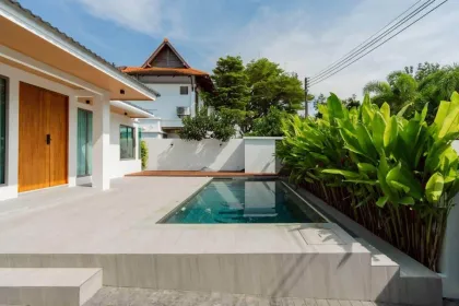 Bungalow mit 3 Schlafzimmern und Pool im Maneekram Village, Chalong
