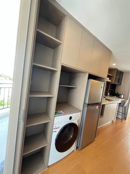 Condo de 1 dormitorio en Capri Residence Bangtao con vista a la piscina