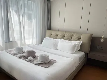Condo de 1 dormitorio en Capri Residence Bangtao con vista a la piscina