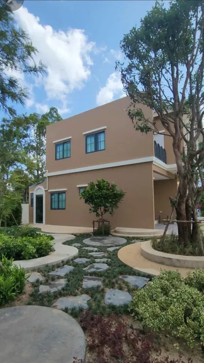 Villa de 4 dormitorios y 3 baños en Cherng Talay, Phuket