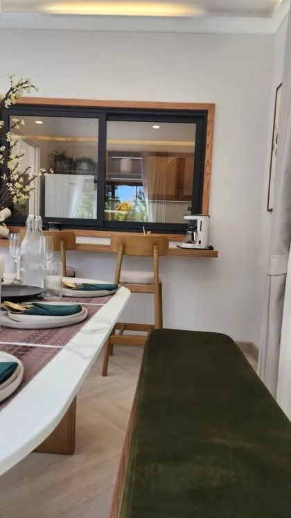 Villa de 4 dormitorios y 3 baños en Cherng Talay, Phuket