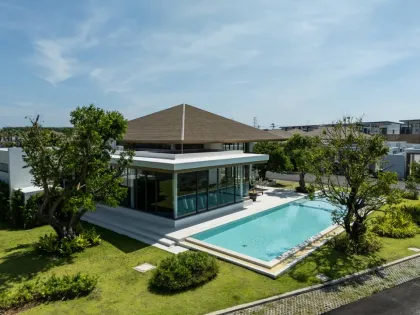 Роскошная вилла с 4 спальнями и бассейном рядом с British International School Phuket