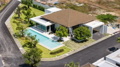 Роскошная вилла с 4 спальнями и бассейном рядом с British International School Phuket