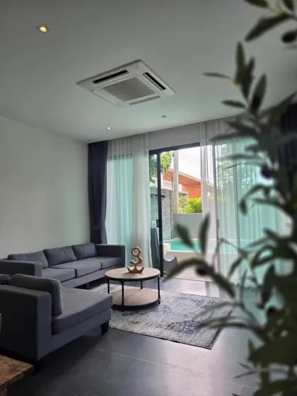 查龙区2卧2卫全家具泳池别墅出售