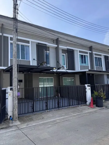 ทาวน์เฮ้าส์โมเดิร์น 3 ห้องนอน 2 ชั้น ในพฤกษาวิลล์ ถลาง