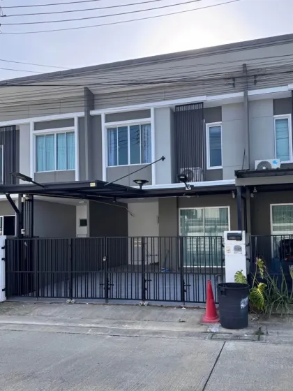 ทาวน์เฮ้าส์โมเดิร์น 3 ห้องนอน 2 ชั้น ในพฤกษาวิลล์ ถลาง