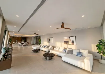 Роскошная 6-спальная вилла у моря в Maison Marina, Кейп Панва