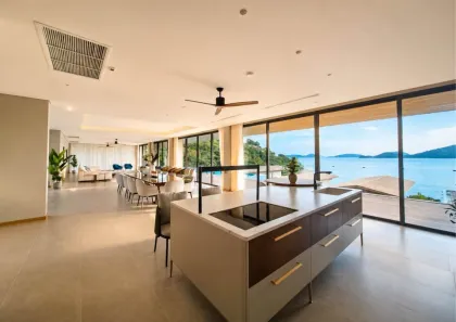 Роскошная 6-спальная вилла у моря в Maison Marina, Кейп Панва