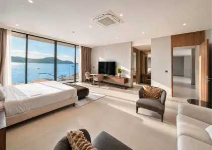Роскошная 6-спальная вилла у моря в Maison Marina, Кейп Панва